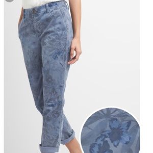 Gap girlfriend chinos, tonal floral print, nwt